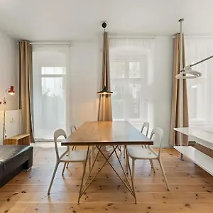 Mooeve Friedrichs Berlín