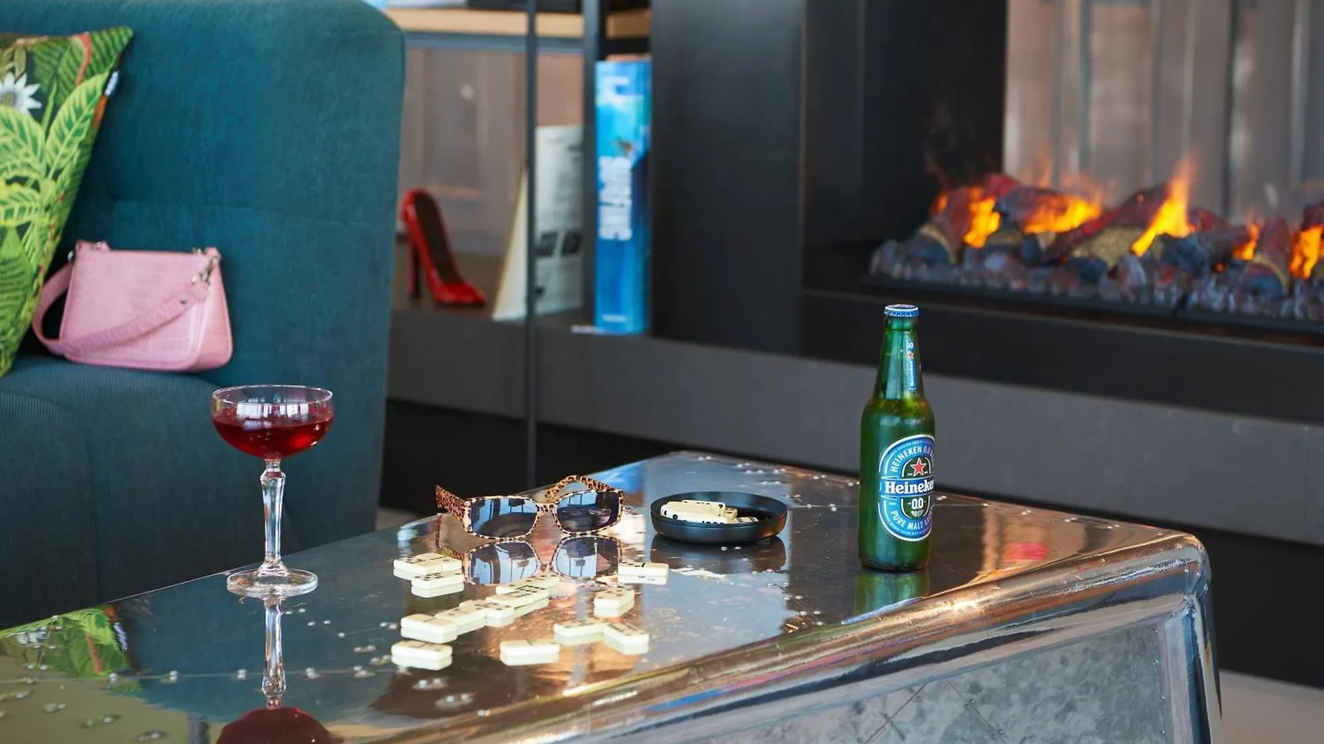 ***  Hotel Moxy Cologne Bonn Airport Alemania